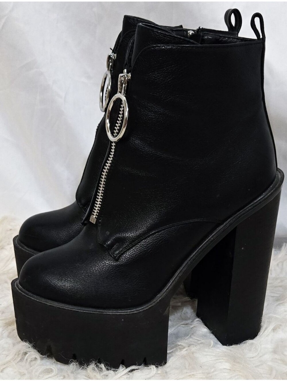 Dolls Kill Lamoda O Ring Zipper Platform Boots Ankle Heel Black Silver Goth Punk